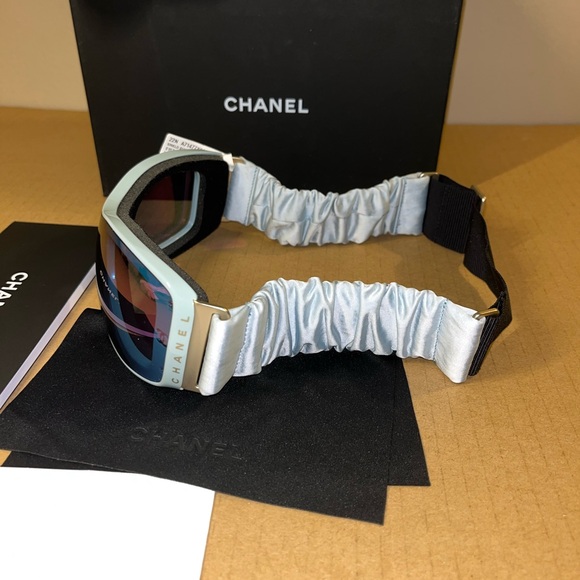 Authentic Chanel Unisex Shield Sunglasses - Picture 7 of 13